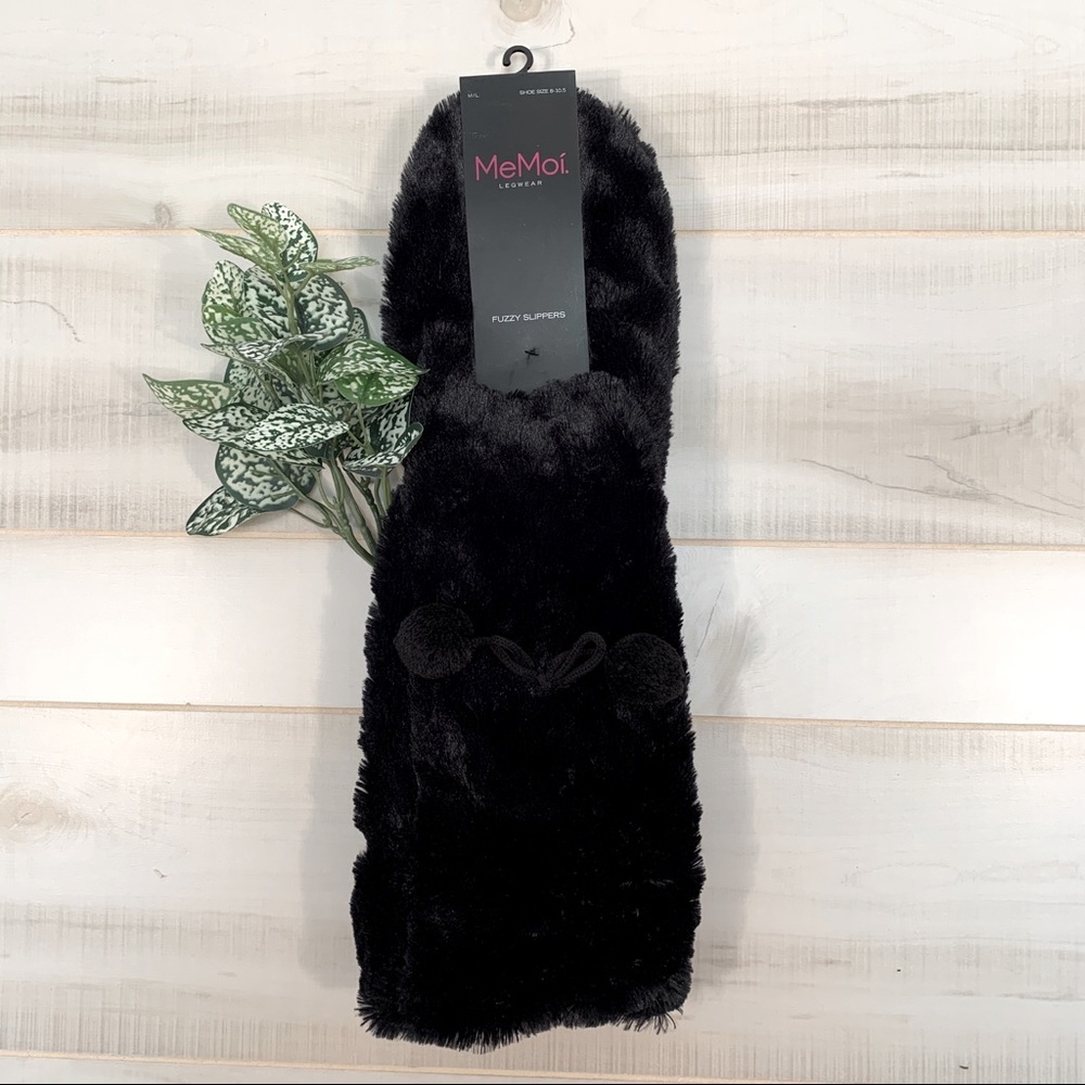 NWT MeMoi Black Fuzzy Slippers M/L Pom Poms